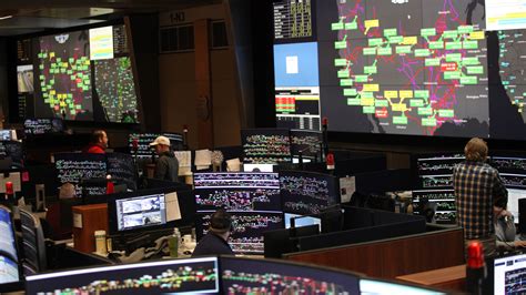 Investigators say dispatching errors led to Union Pacific train .